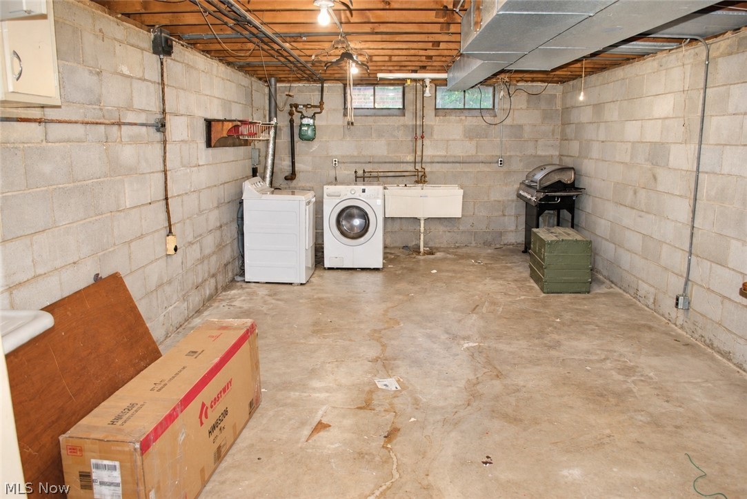 1974 Brookdale Road Richmond Heights OH 44143