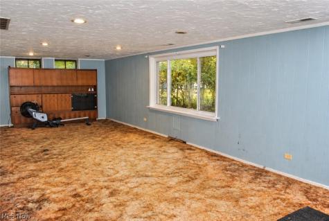 1974 Brookdale Road Richmond Heights OH 44143