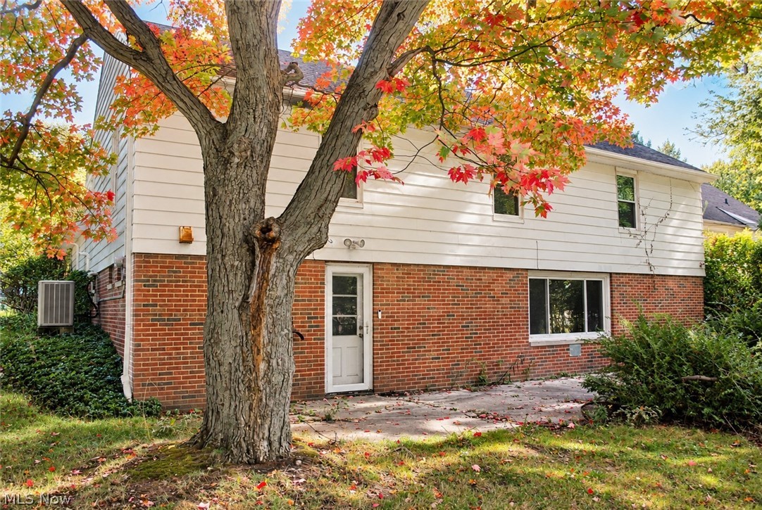 1974 Brookdale Road Richmond Heights OH 44143