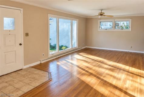 1974 Brookdale Road Richmond Heights OH 44143