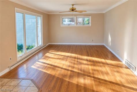 1974 Brookdale Road Richmond Heights OH 44143