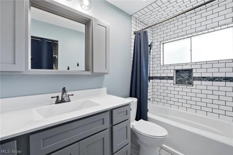 8161 Marianna Boulevard Broadview Heights OH 44147