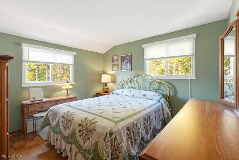 308 Washington Drive Northfield Village OH 44067