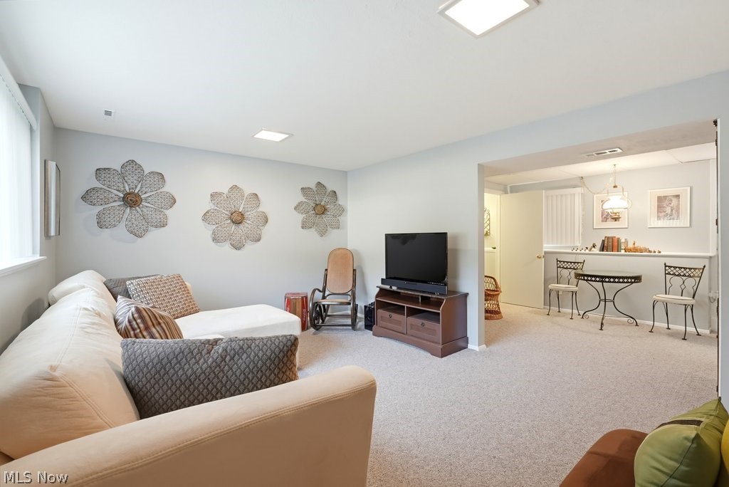308 Washington Drive Northfield Village OH 44067