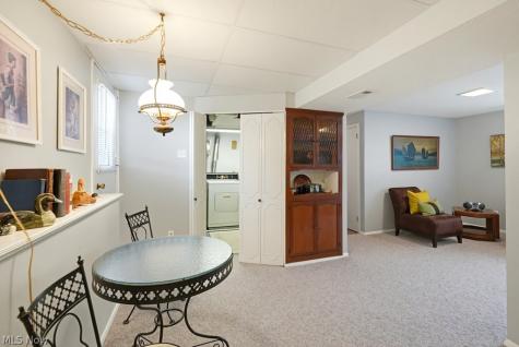 308 Washington Drive Northfield Village OH 44067