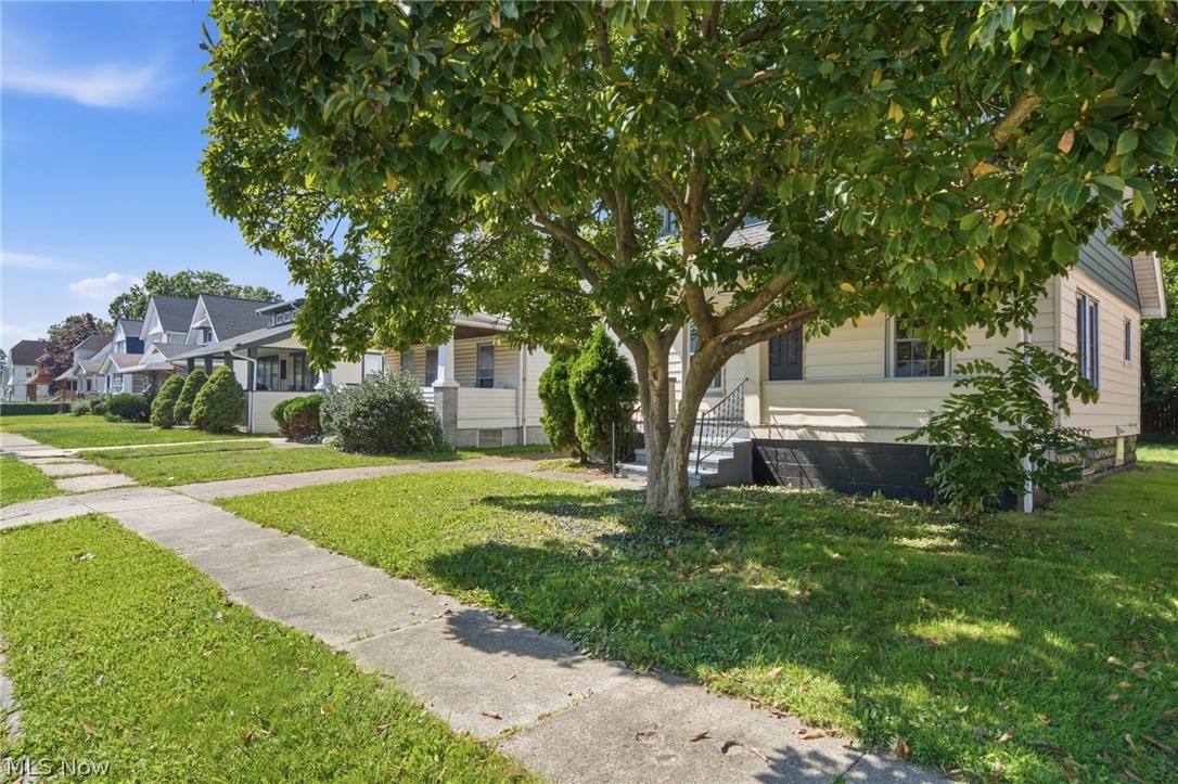 1216 E 168th Street Cleveland OH 44110