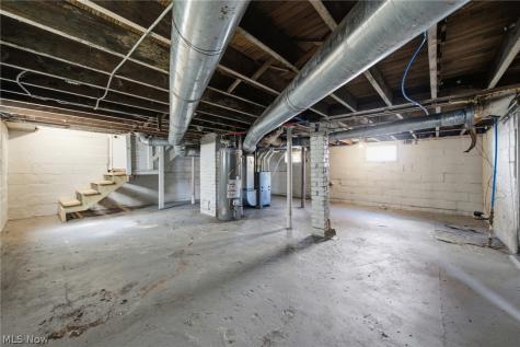 1216 E 168th Street Cleveland OH 44110