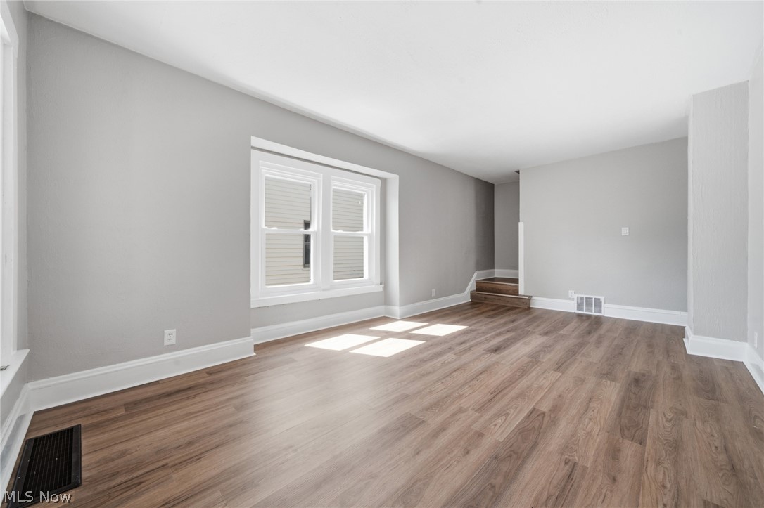 1216 E 168th Street Cleveland OH 44110