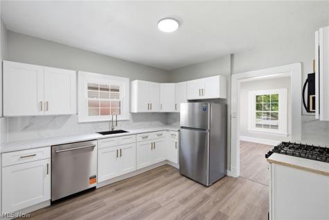 1216 E 168th Street Cleveland OH 44110