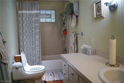 322 S Alexander Street Millersburg OH 44654