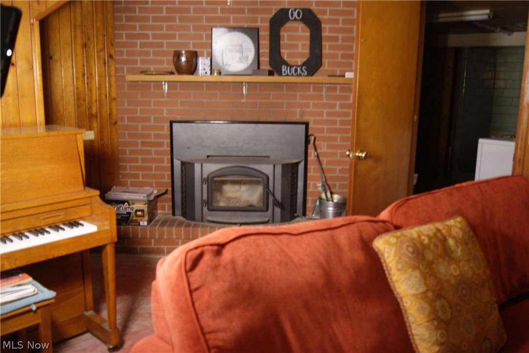 322 S Alexander Street Millersburg OH 44654