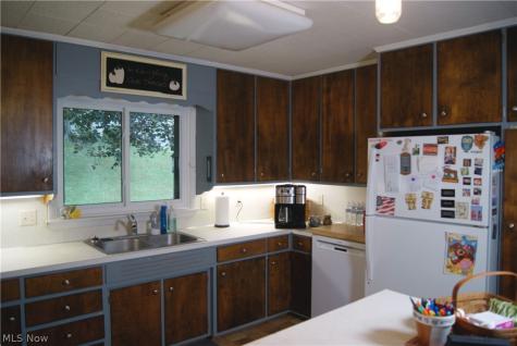 322 S Alexander Street Millersburg OH 44654
