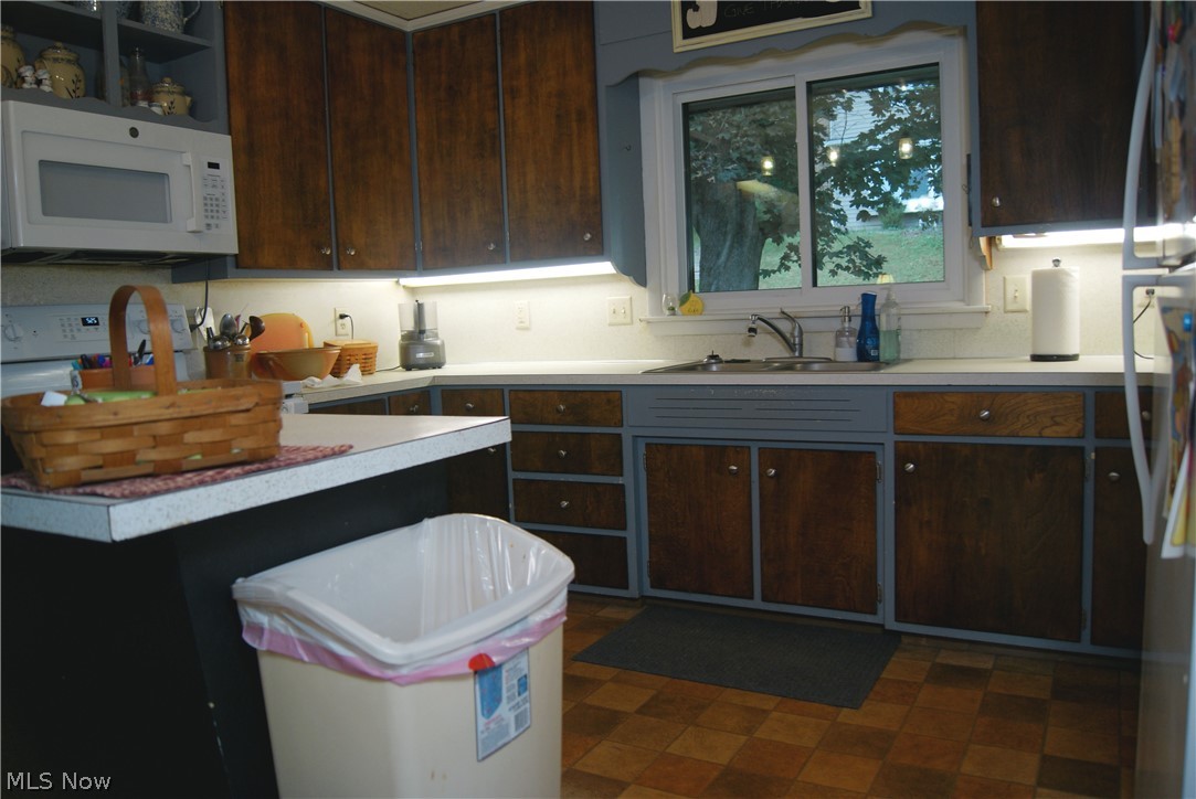 322 S Alexander Street Millersburg OH 44654