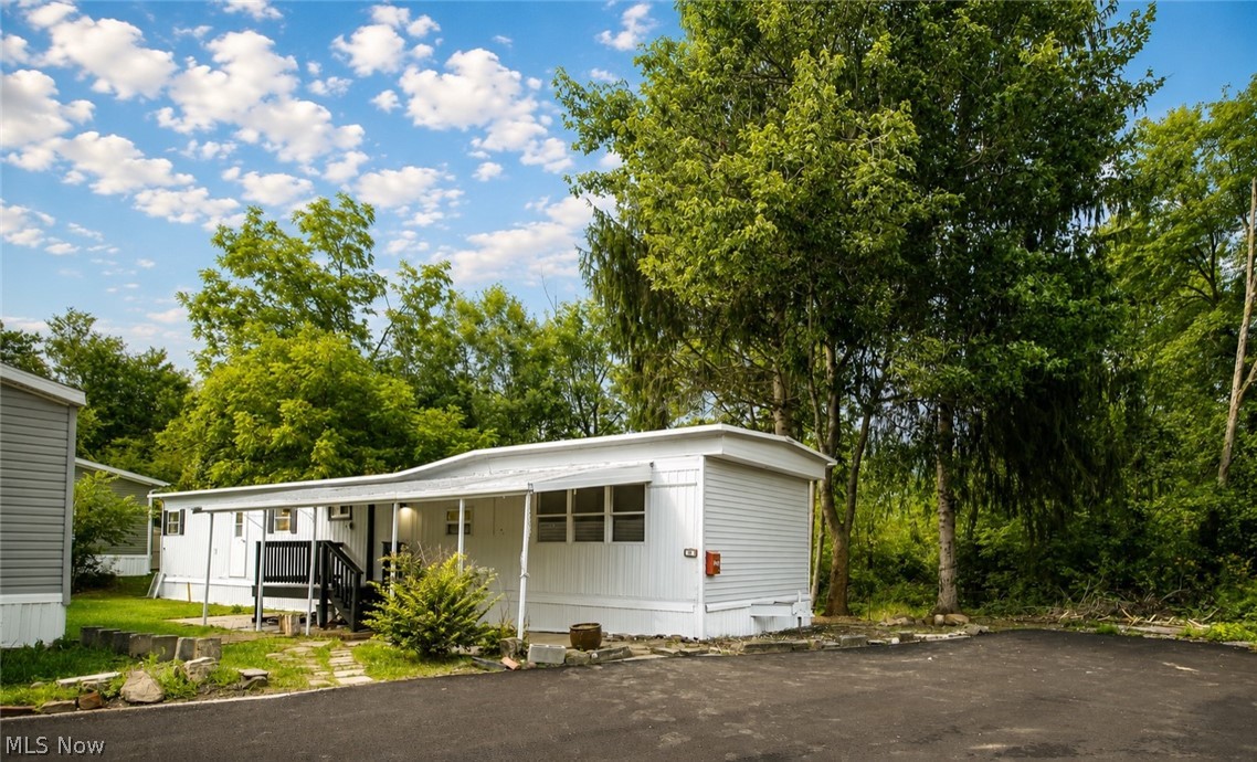 6835 Richmond Road Glenwillow OH 44139