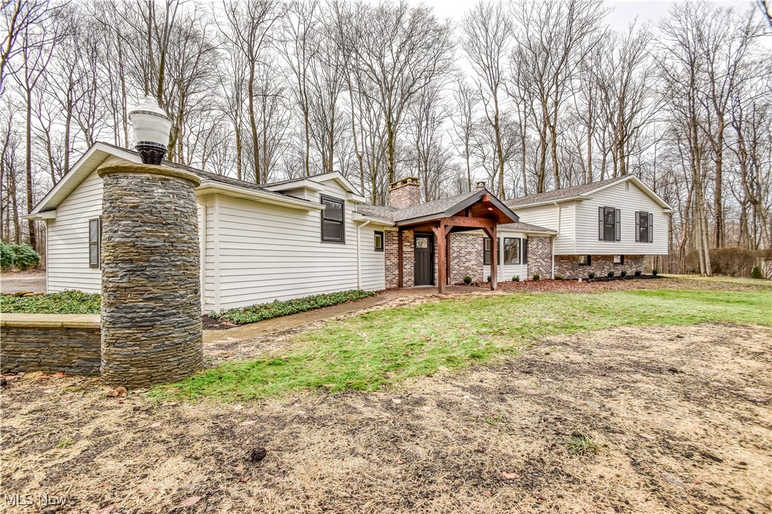 17460 Trillium Drive Chagrin Falls OH 44023