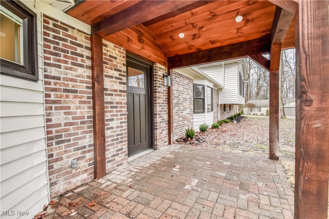 17460 Trillium Drive Chagrin Falls OH 44023