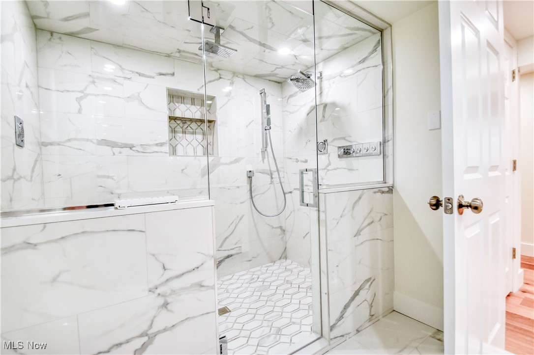 17460 Trillium Drive Chagrin Falls OH 44023