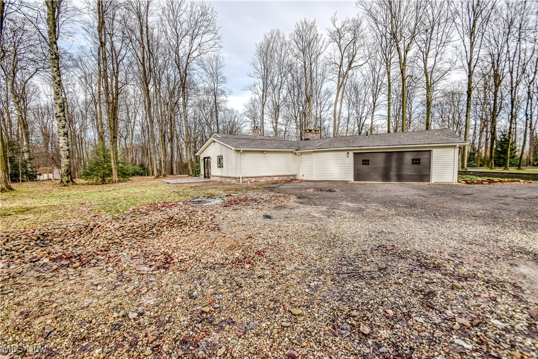17460 Trillium Drive Chagrin Falls OH 44023