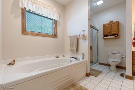 2568 Shadow Lane Clinton OH 44216