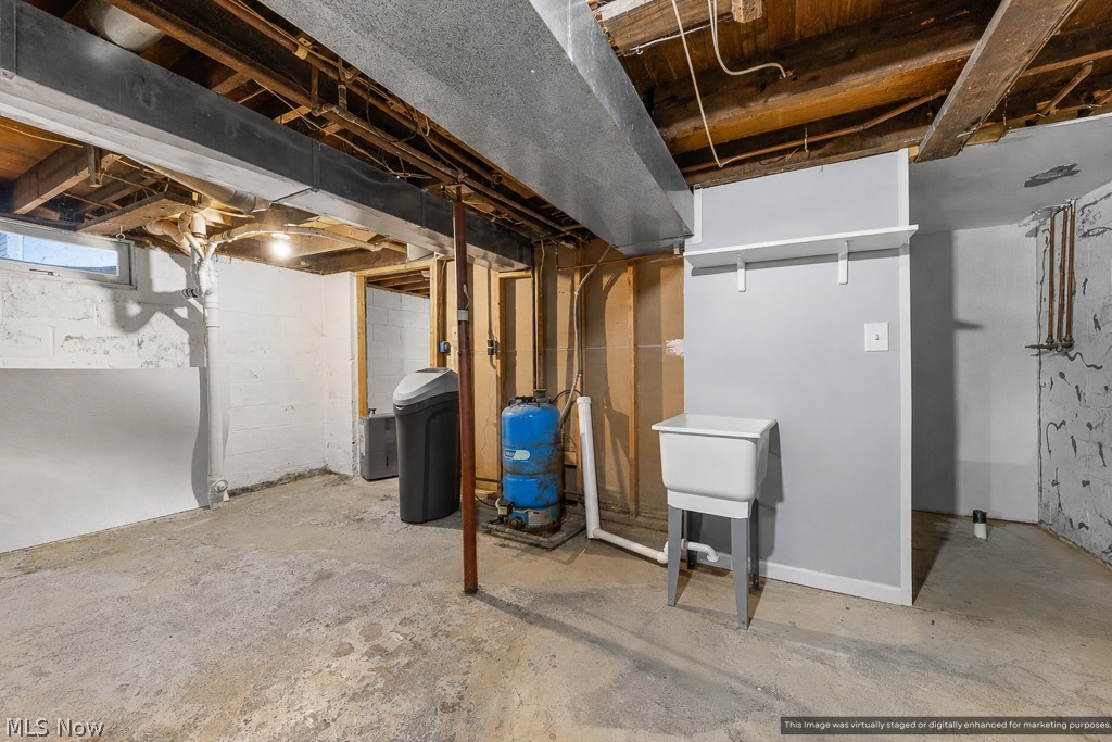 3315 Linda Street Akron OH 44319