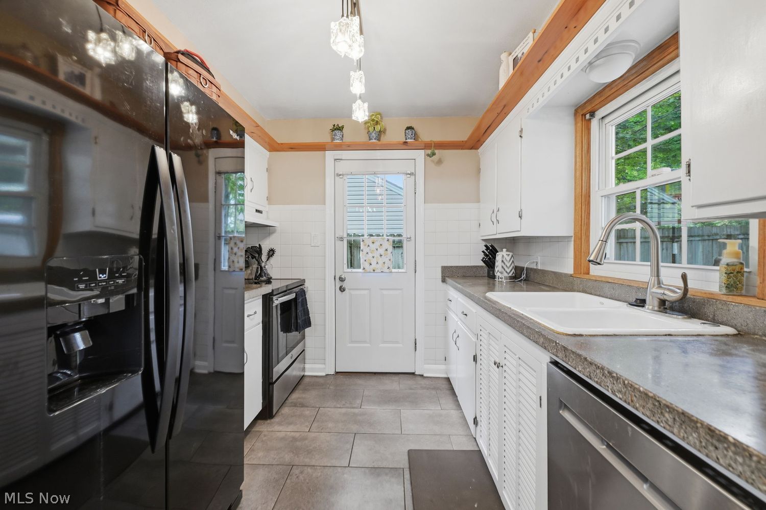 371 Kenilworth Drive Akron OH 44313