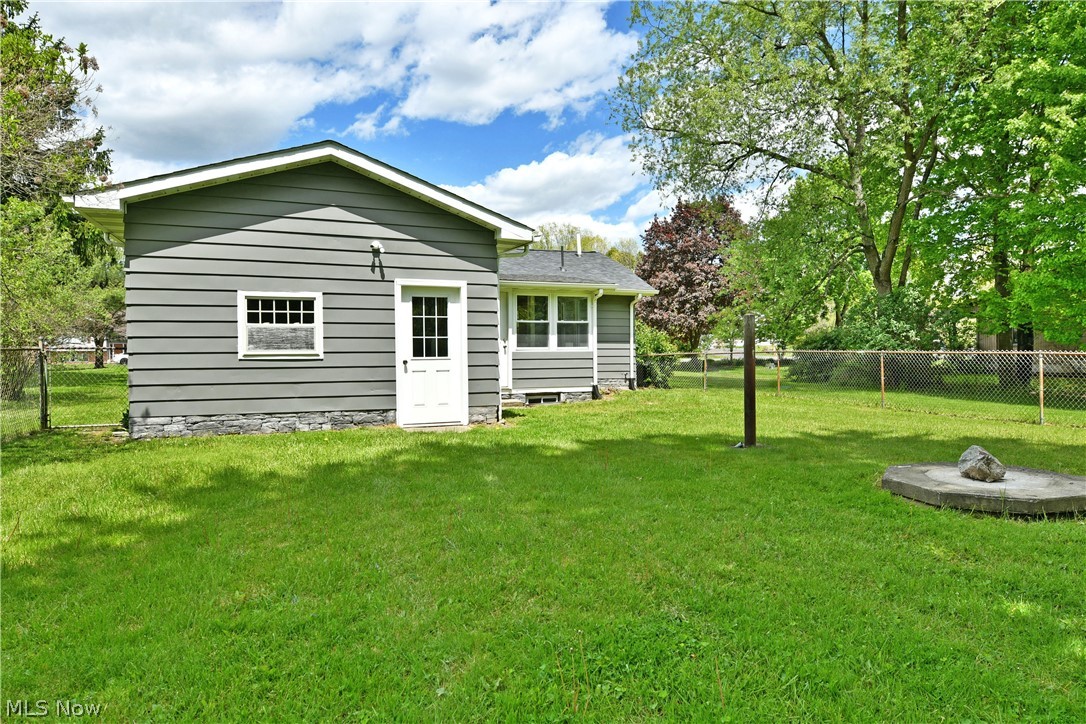 6610 Chestnut Ridge Road Hubbard OH 44425