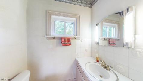 7673 Fairview Avenue Mentor OH 44060