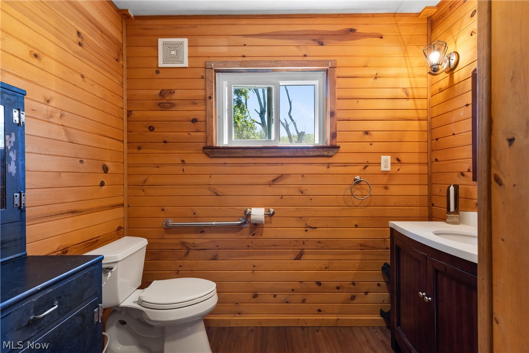 84 Devore Street Adena OH 43901