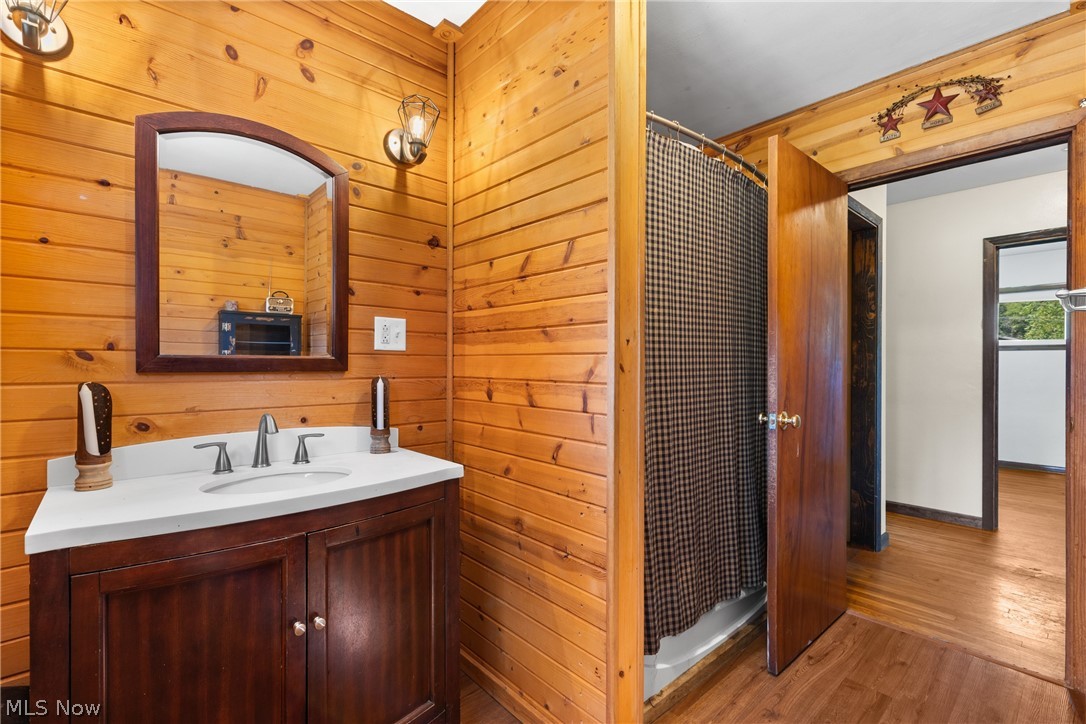 84 Devore Street Adena OH 43901
