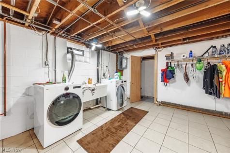 67 Valencia Drive Cuyahoga Falls OH 44223