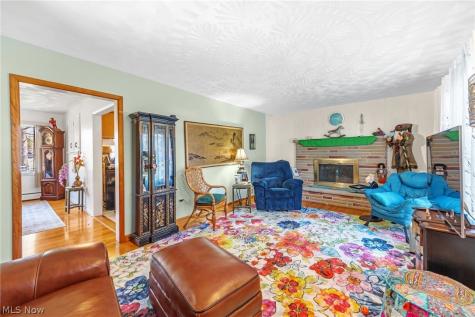 67 Valencia Drive Cuyahoga Falls OH 44223