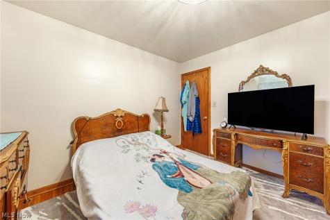 67 Valencia Drive Cuyahoga Falls OH 44223