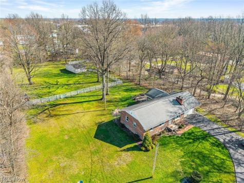 67 Valencia Drive Cuyahoga Falls OH 44223