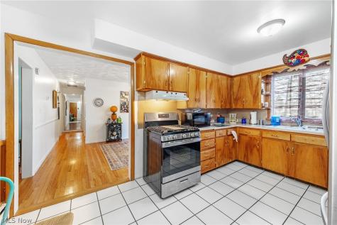 67 Valencia Drive Cuyahoga Falls OH 44223