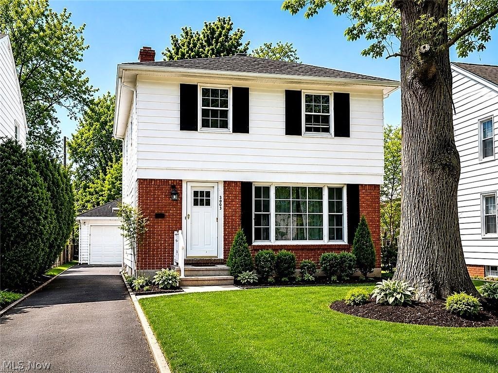 3802 Fairoaks Road South Euclid OH 44121