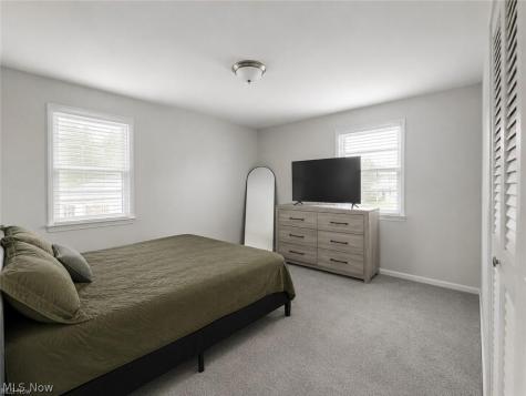 3802 Fairoaks Road South Euclid OH 44121
