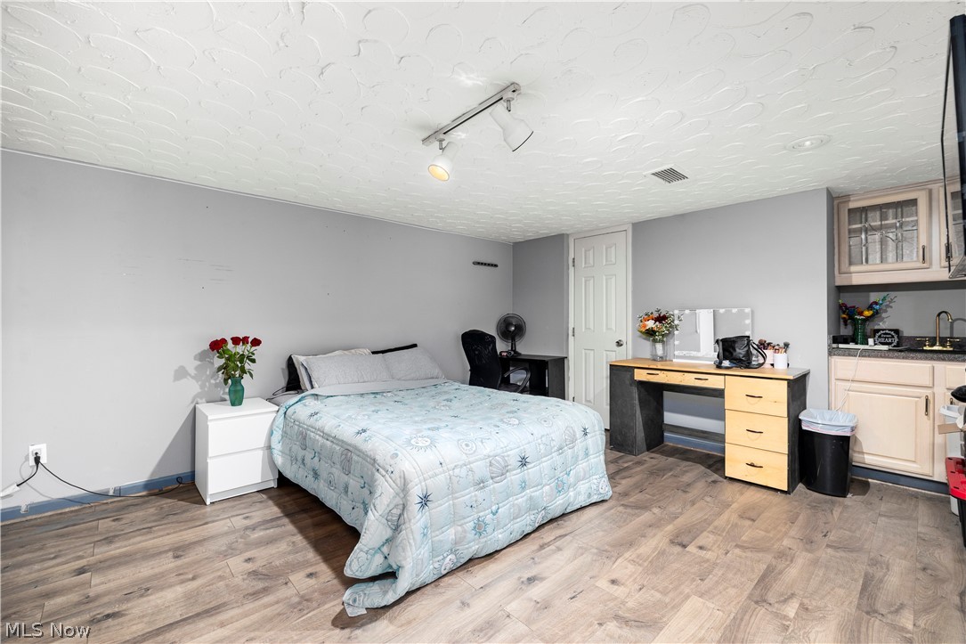 2124 Hinckley Hills Road Hinckley OH 44233