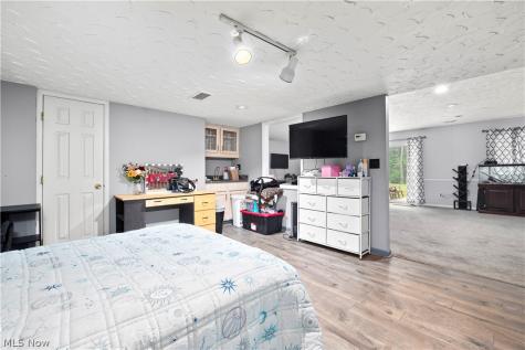 2124 Hinckley Hills Road Hinckley OH 44233