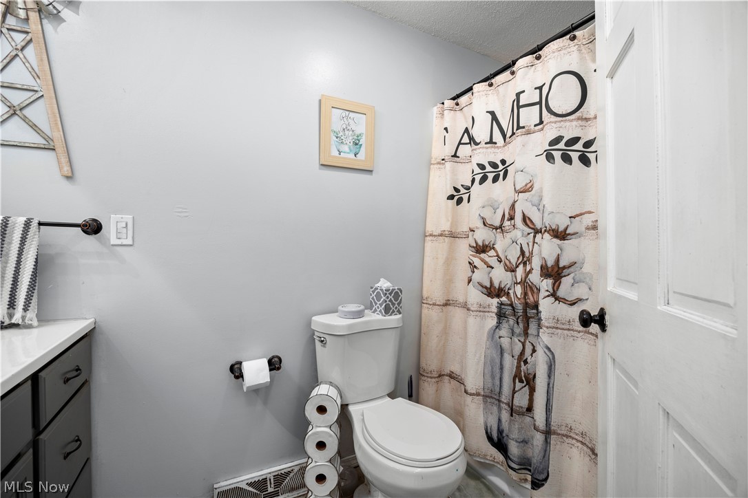 2124 Hinckley Hills Road Hinckley OH 44233