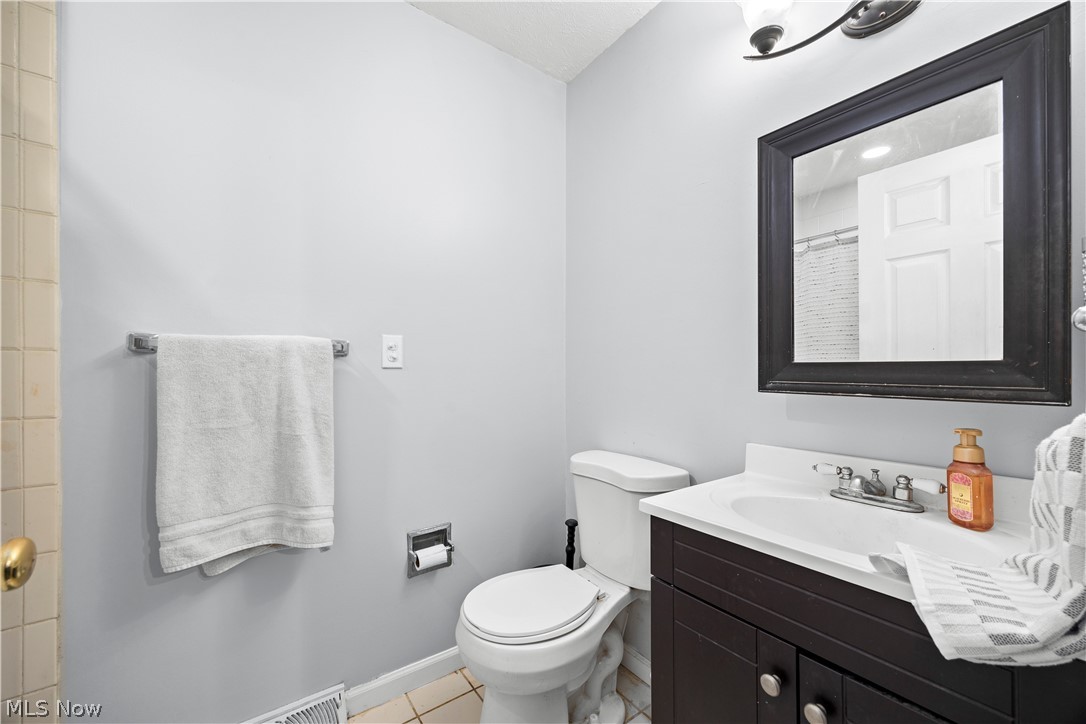 2124 Hinckley Hills Road Hinckley OH 44233