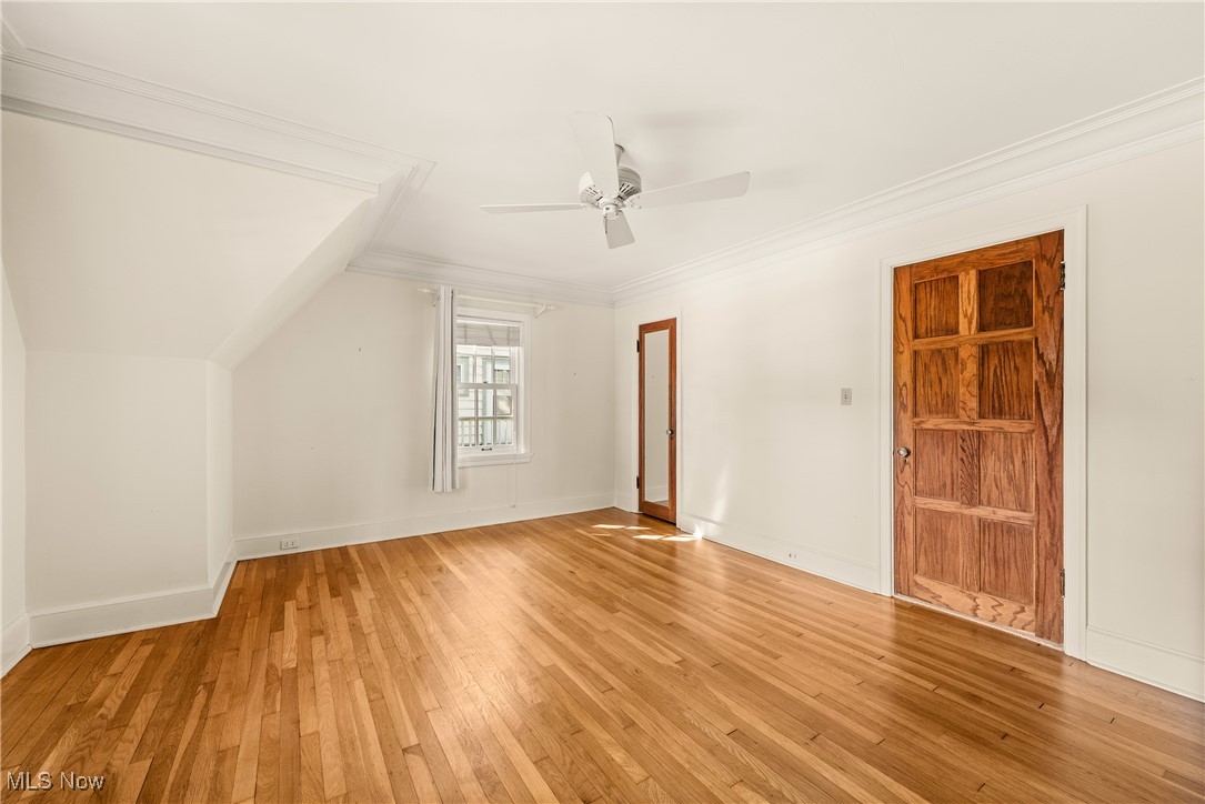 3296 Grenway Road Shaker Heights OH 44122