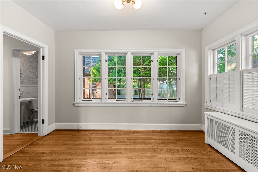 3296 Grenway Road Shaker Heights OH 44122