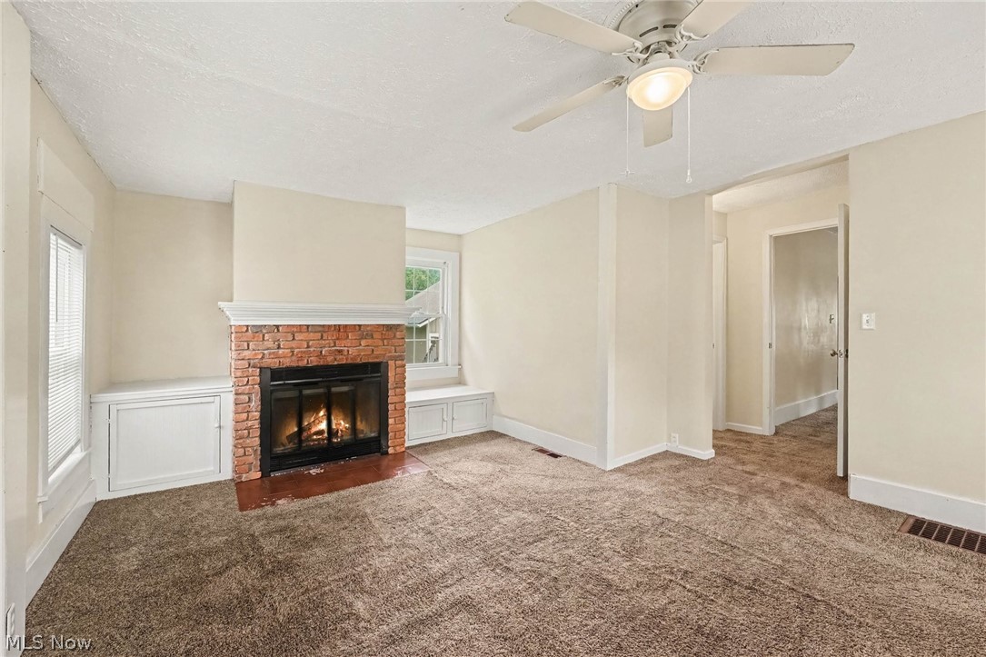 33 N Poplar Street Jefferson OH 44047