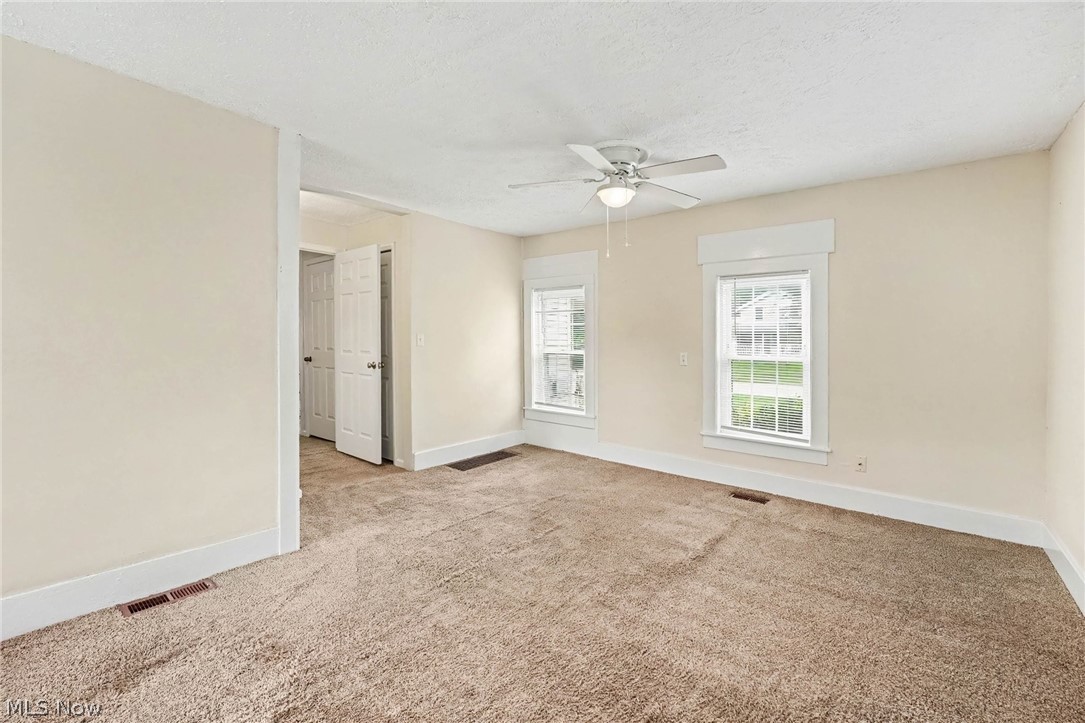33 N Poplar Street Jefferson OH 44047