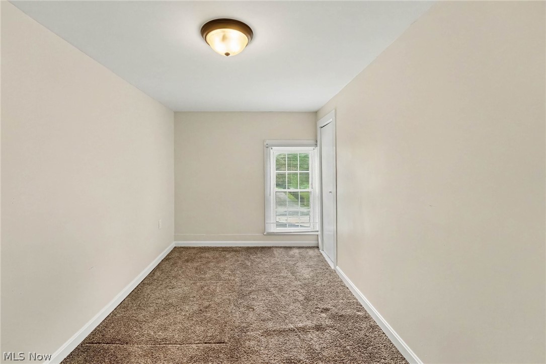 33 N Poplar Street Jefferson OH 44047
