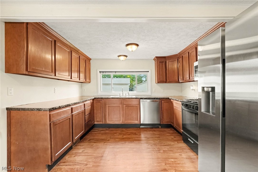 33 N Poplar Street Jefferson OH 44047