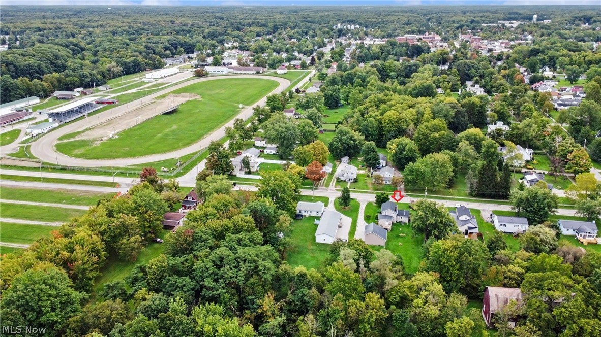 33 N Poplar Street Jefferson OH 44047