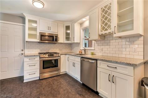 4028 Crestwood Street NW Canton OH 44708