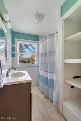 4028 Crestwood Street NW Canton OH 44708