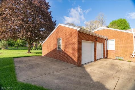 4028 Crestwood Street NW Canton OH 44708